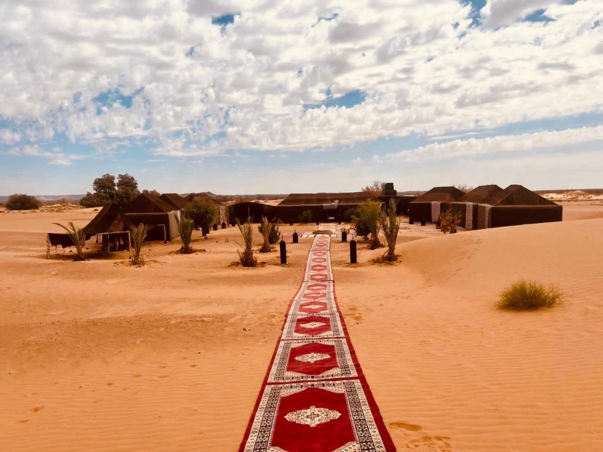 Merzouga Glamping Camp Exterior photo